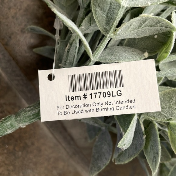 Bundle of 5 Faux Greenery - Picture 5 of 17